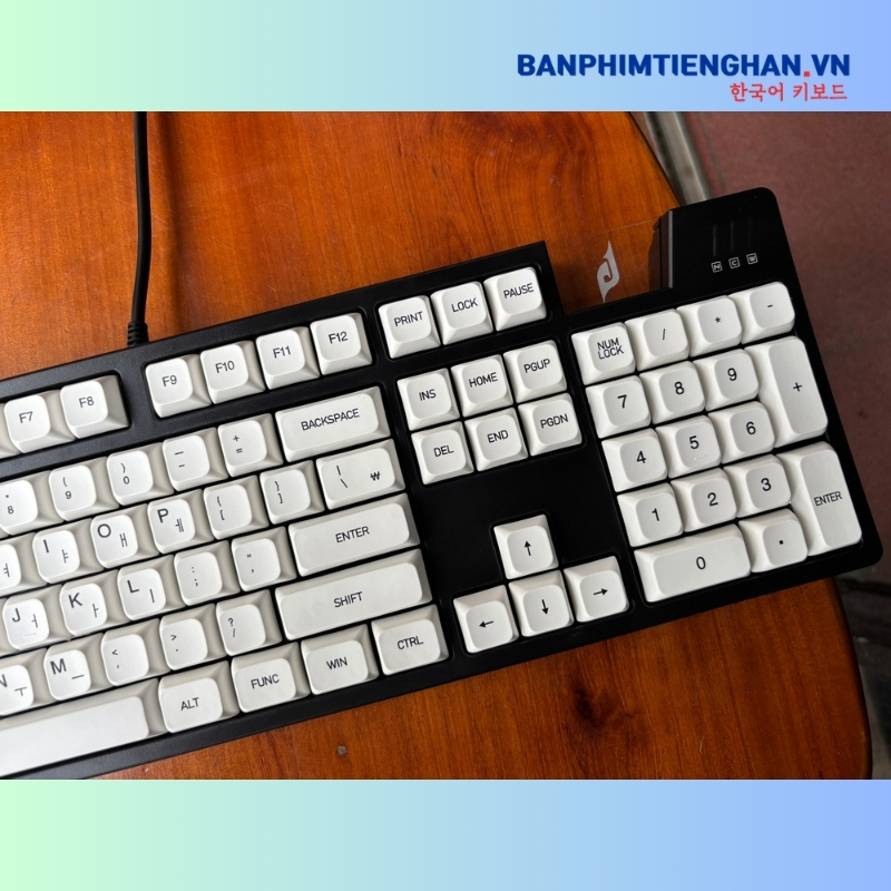 Bàn phím cơ tiếng Hàn có dây TCKB-EK316 Black White