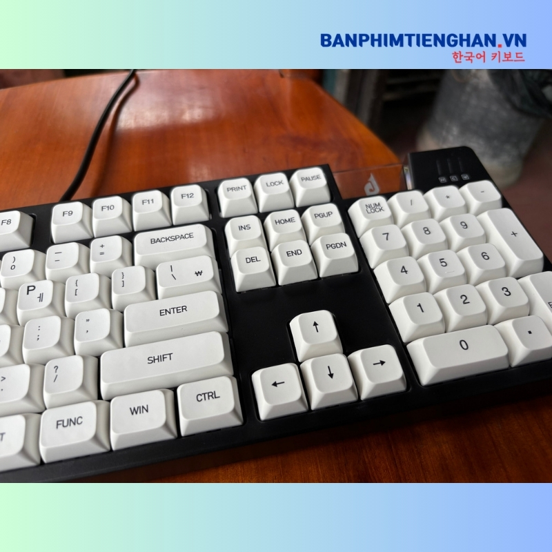 Bàn phím cơ tiếng Hàn có dây TCKB-EK316 Black White