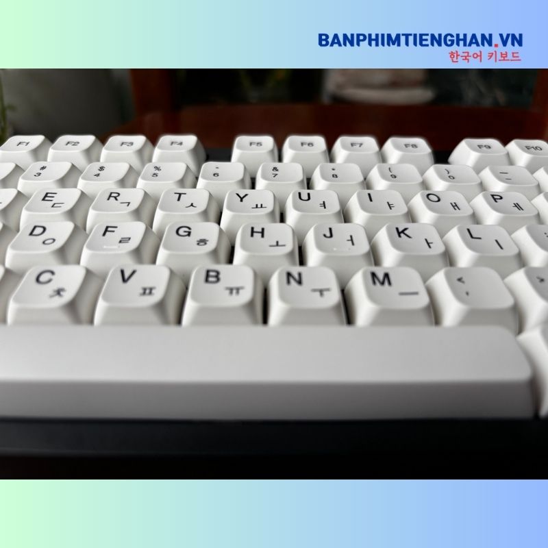 Bàn phím cơ tiếng Hàn có dây TCKB EK3104K White Black